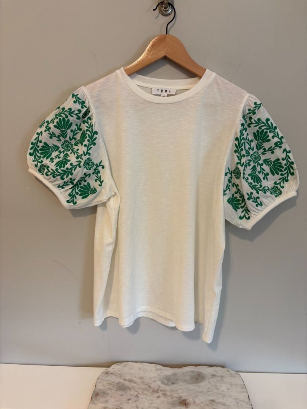 THML Women’s Large White Embroidered Puff Sleeve Top Green Floral Boho Shirt - Picture 1 of 12